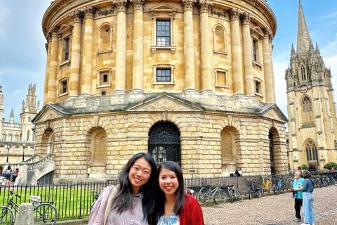 Polly Oxford導師與成功入讀牛津劍橋雙錄取學生Yanhao於牛津大學合照 - 香港海外留學Personal Statement指導