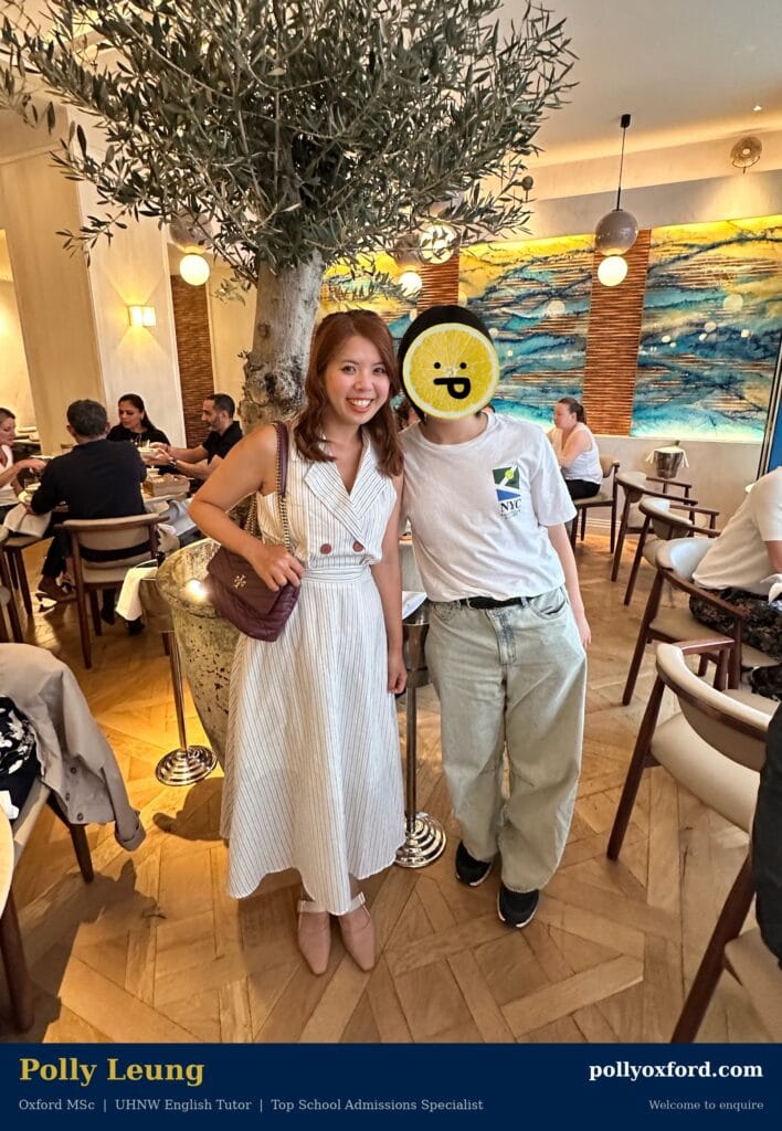 牛津導師Polly Leung與UCL學生Jacob在倫敦希臘餐廳合照 UCAS Personal Statement指導 香港學生英國升學成功案例 Oxford tutor Polly Leung and UCL student Jacob at a Greek restaurant in London — UCAS Personal Statement coaching Hong Kong student UK university success